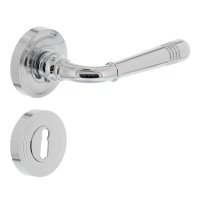 Intersteel Türdrücker Helena auf Rosette...