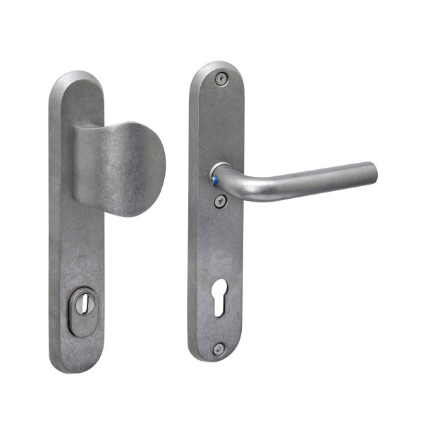 Intersteel SKG3 Sicherheitsbeschlag oval 250x50mm Griff/Drücker Luzern mit Federmechanismus Profilzylinder Lochung 92mm mit Kernziehschutz edelstahl vibriert